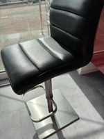 2 Barhocker, schwarz, top Zustand, Leder