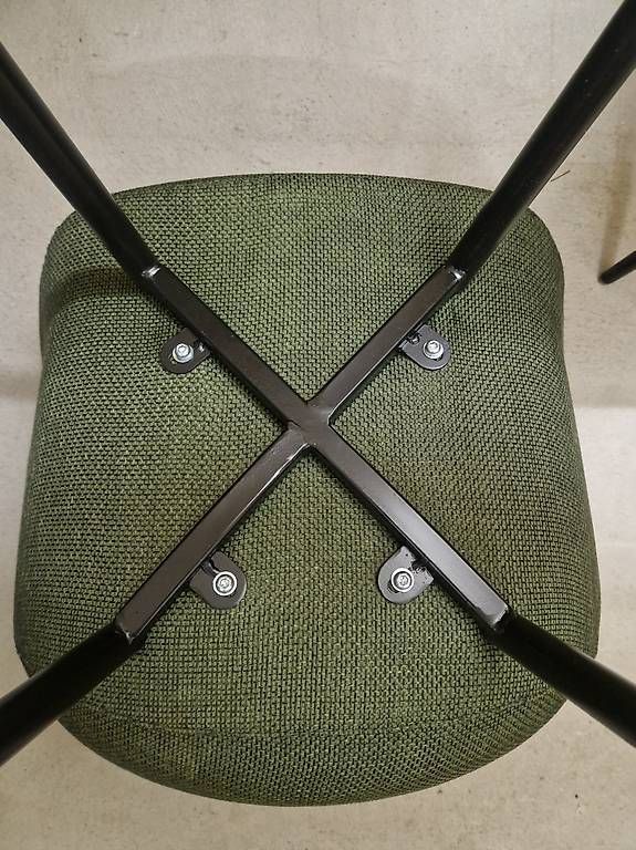 Chaises: Essstühle 2Stk. – D'occasion à Rickenbach b. Wil par steinsel 4