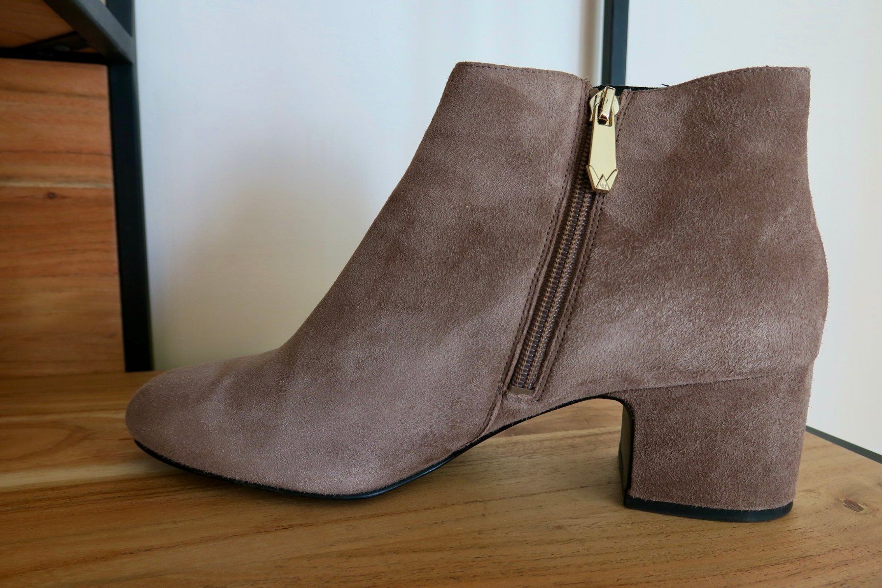 Damenschuhe: Bottine daim beige clair – Neu (gemäss Beschreibung) aus Genève von LiPhry 1
