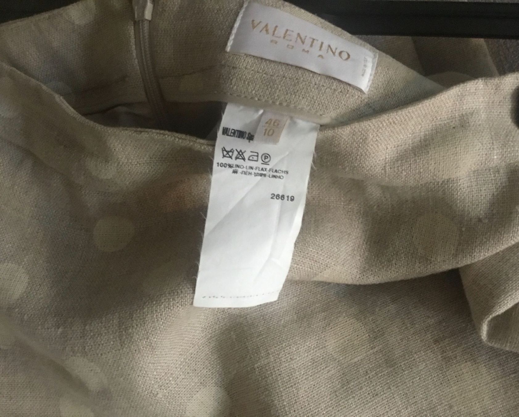Valentino Anzüge & Kostüme: VALENTINO polka dot suit  Luxury 46IT – Gebraucht aus Basel von 18Inspiration 2