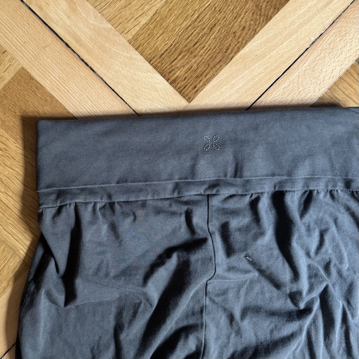 Leggings: Olive Green Leggings – Usato da solothurn venduto da mil_ja.t 1