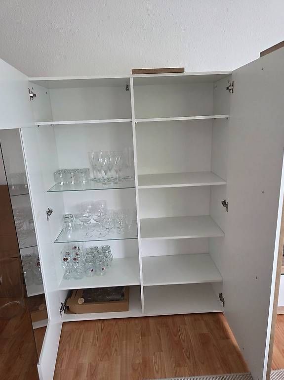 Conforama Vetrine: Highboard / Vitrine – Usato da Wängi venduto da Bibo4. 2