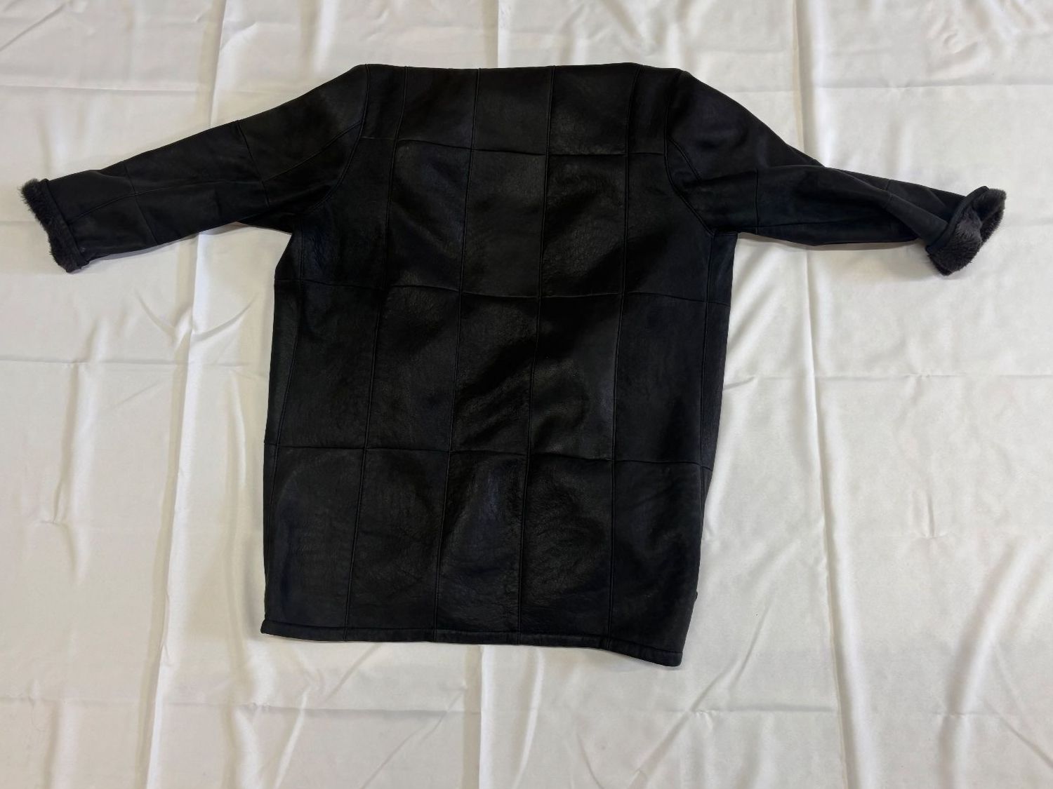 Christ Mäntel: Herren Fellmantel schwarz – Gebraucht aus Wettingen von Wendemarket 1
