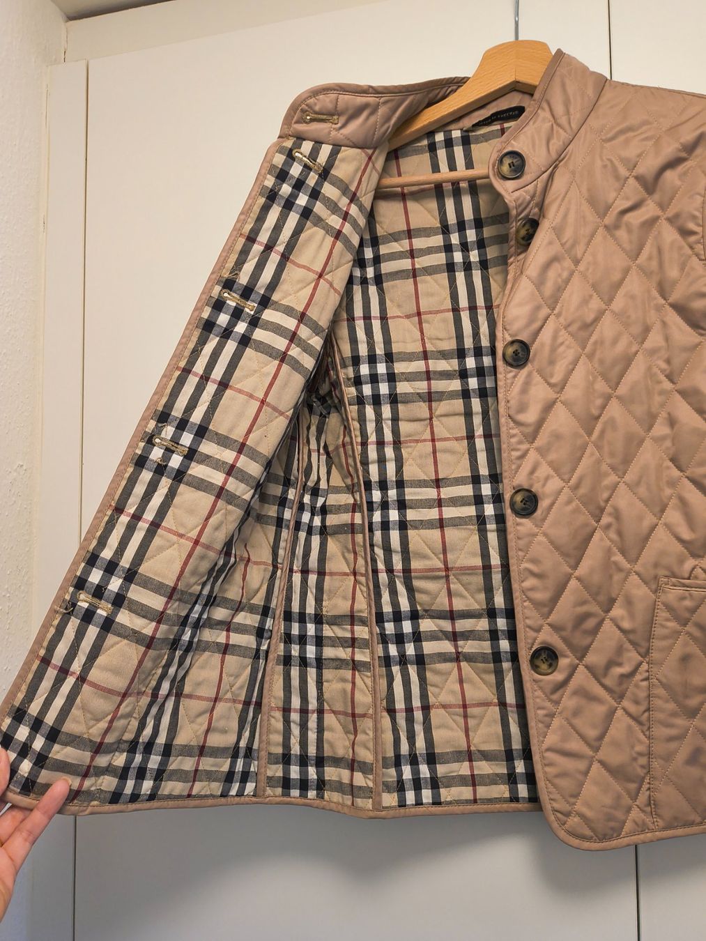 Burberry Vestes: Burberry Steppjacke Beige – D'occasion à Zürich par laribuechel 1