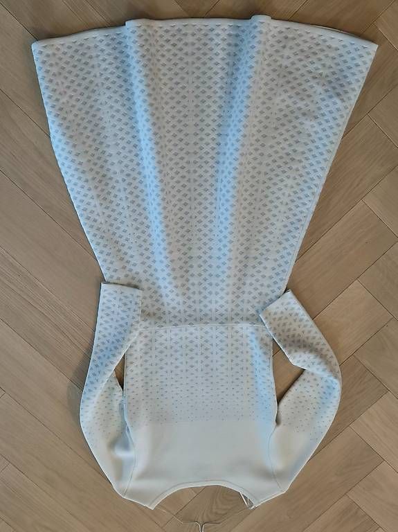 Vestiti: Hugo Boss Festkleid weiss – Usato da Frauenfeld venduto da Angie25 3