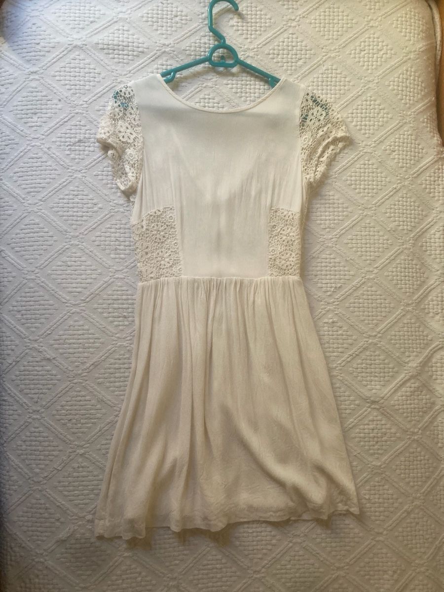 Vestiti: Robe  – Usato da Cortébert venduto da col_h56s