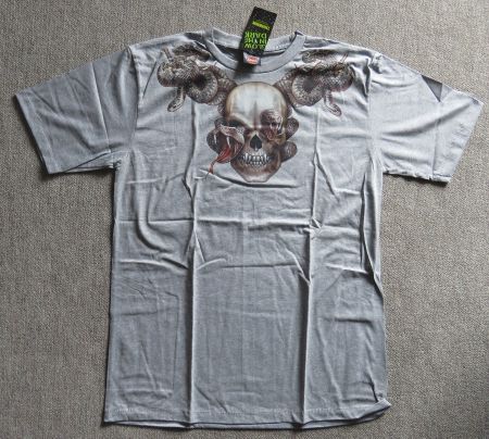 Cooles T-Shirt mit Totenkopf und Schlangen Motiv - Grösse L