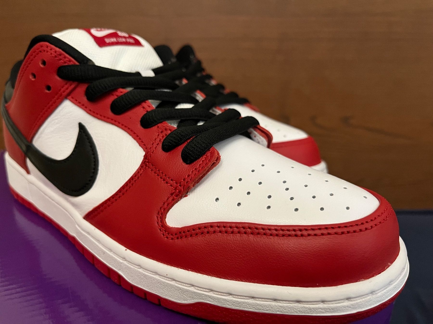 Nike Scarpe da uomo: Nike SB Dunk low J Pack Chicago US 11.5 DS – Nuovo e nell'imballaggio originale da Zürich venduto da p.kanne 1