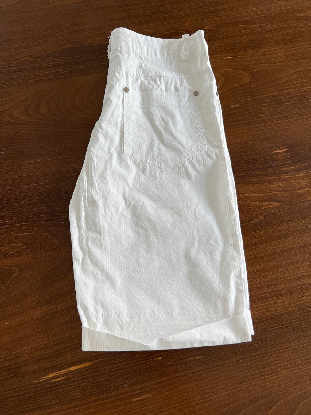 Pantaloni: Weisse Sommer-Hose, Short Gr. S – Usato da Ebmatingen venduto da Mistelu 1