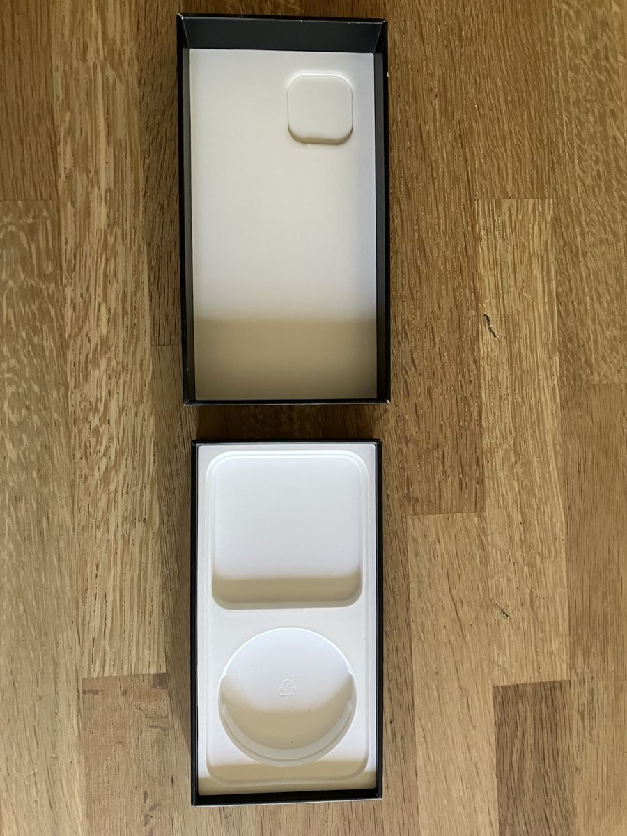 Apple Cover & Protezioni schermo: iPhone 12 Verpackung – Usato da Basel venduto da dacaccia 1