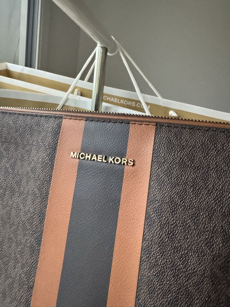 Michael Kors Koffer & Taschen: Elegante Michael Kors Laptoptasche – Neu (gemäss Beschreibung) aus Spreitenbach von TheStyleAtelier 3