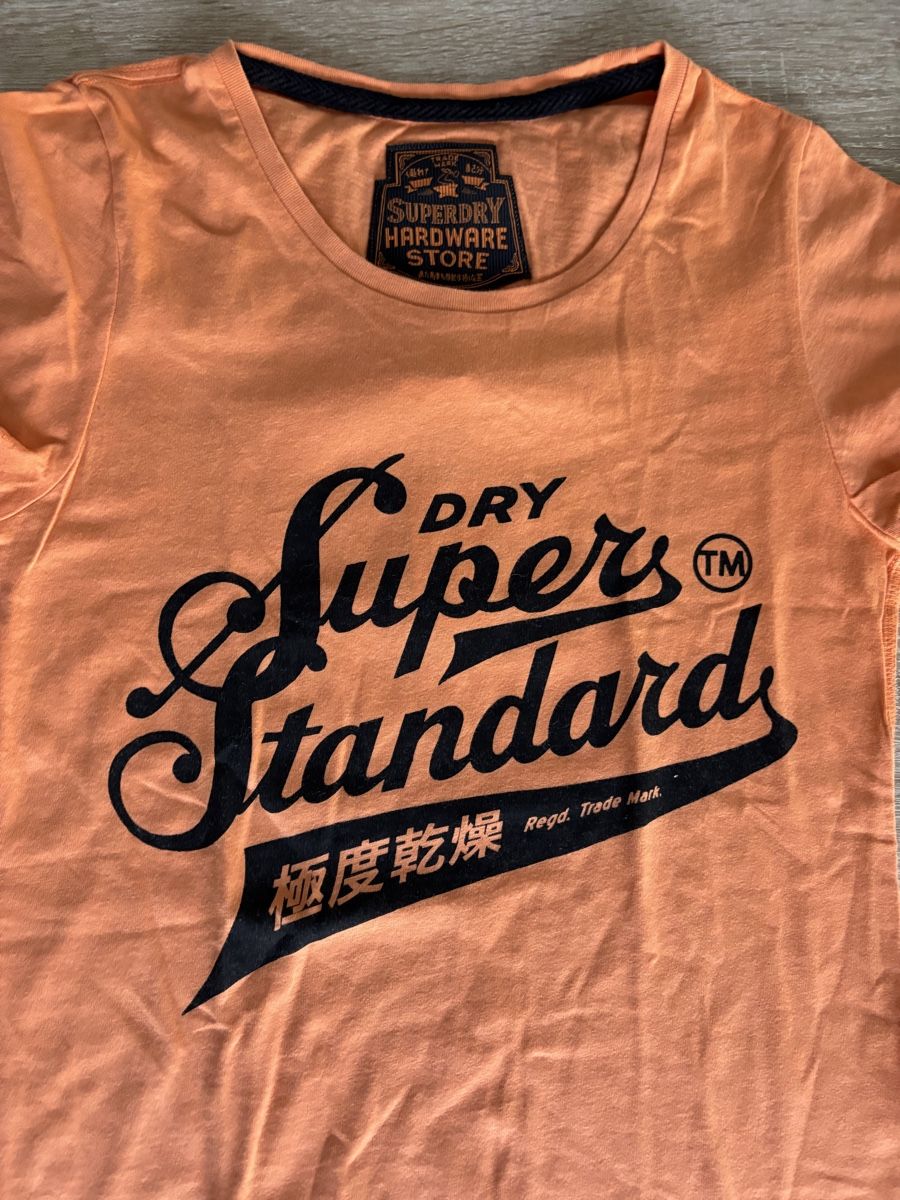 Superdry T-shirt: T-Shirt orange Superdry Gr S – Usato da Ebikon venduto da Regipe 1