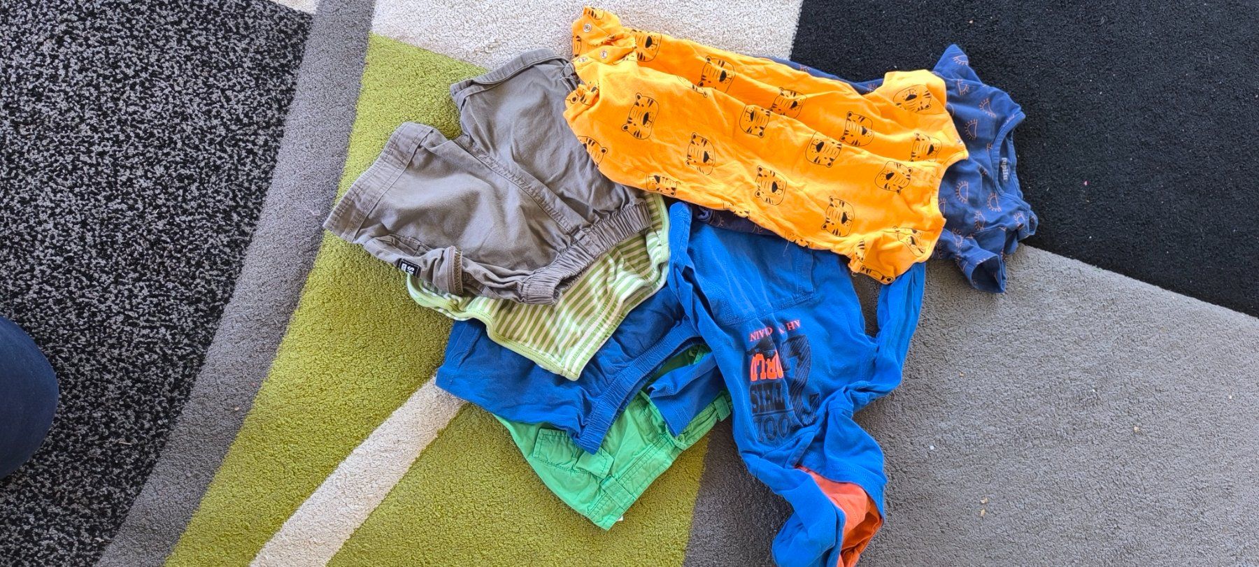 Lotti & Set di vestiti: Kleiderpaket 80 – Usato da Aegerten venduto da NicoleBe 3