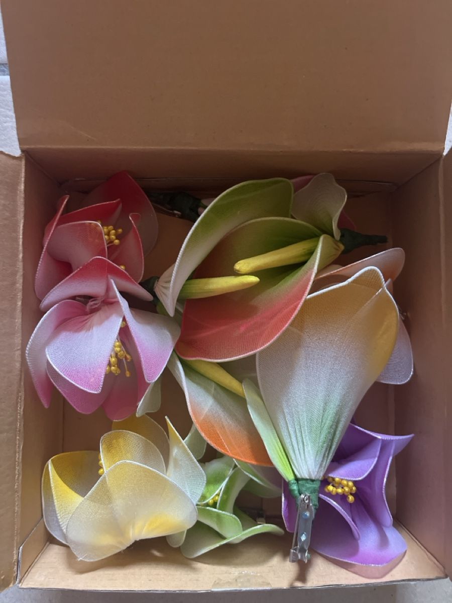 Alle Dekorationen: Ansteck-Blumen 12er Set  – Neu und originalverpackt aus Glarus von chr_s287 1