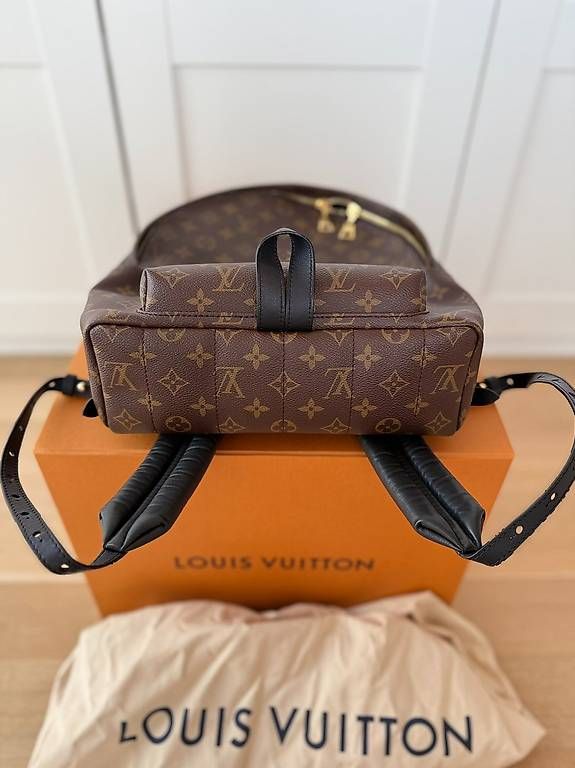 Sacs à dos: Louis Vuitton Palm Springs MM Rucksack – D'occasion à St. Gallen par Sabrinaaa 3