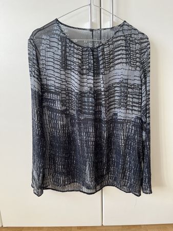 Transit Seidenbluse, Grösse S, Schwarz/Grau gemustert
