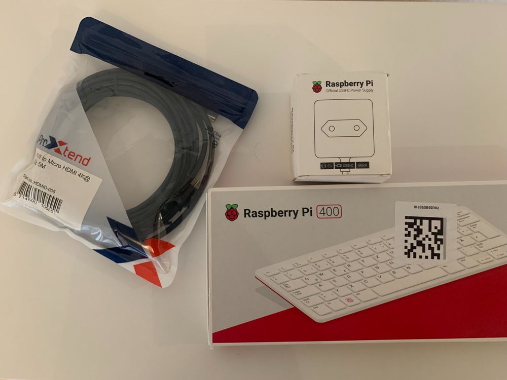 Raspberry Pi 400 mit Zubehör | Kaufen auf Ricardo