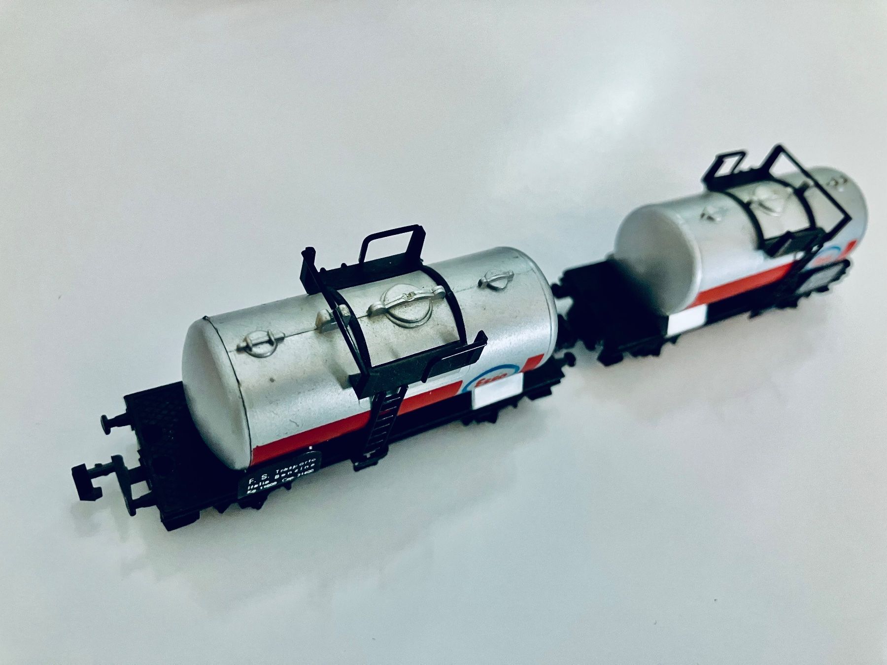 Lima Modelleisenbahnen: 2xTank Kessel Wagen SPUR N – Gebraucht aus Oberbuchsiten von Orsetto24 3