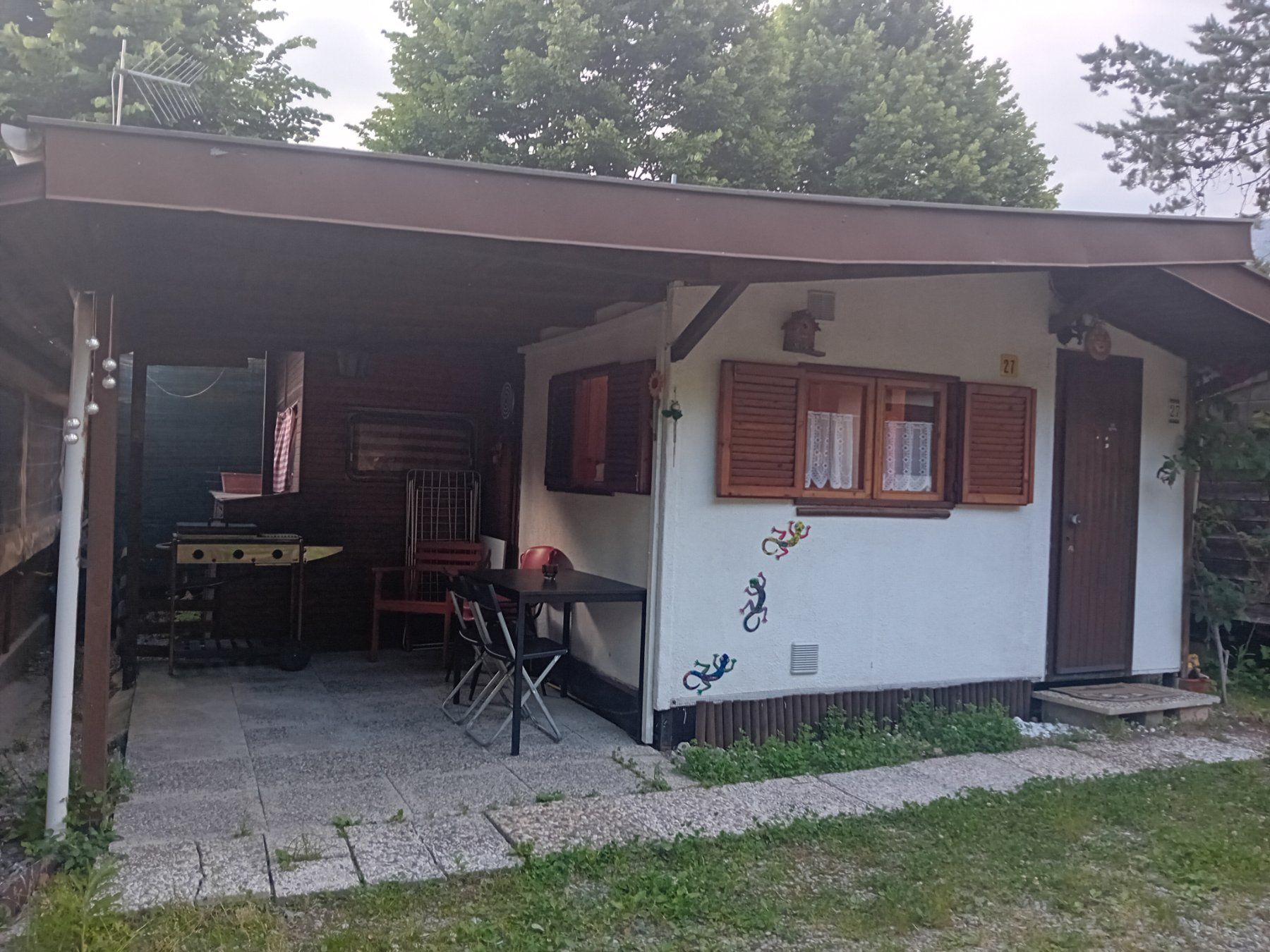 Mobilhome: Wohnwagen mit Anbau – Usato da Ottikon venduto da mazu0