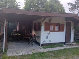 Wohnwagen mit Anbau
