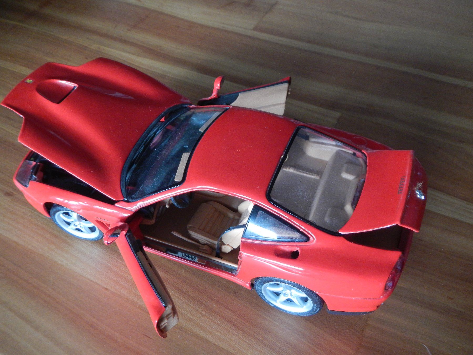Ferrari Modellautos: Modellauto Ferrari 550 Maranello rot, 1/18 – Gebraucht aus Wallisellen von Marysan8 6
