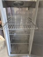 Grosser Gefrierschrank gemäss Bilder