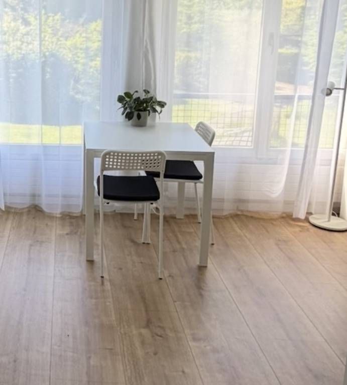 Tavoli: Esstisch + 2 Stühle  – Usato da Horgen venduto da mar_zcz6 1