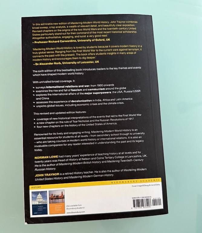 Bücher: Mastering Modern World History – Neu (gemäss Beschreibung) aus Wallisellen von ziz_p2v6 1