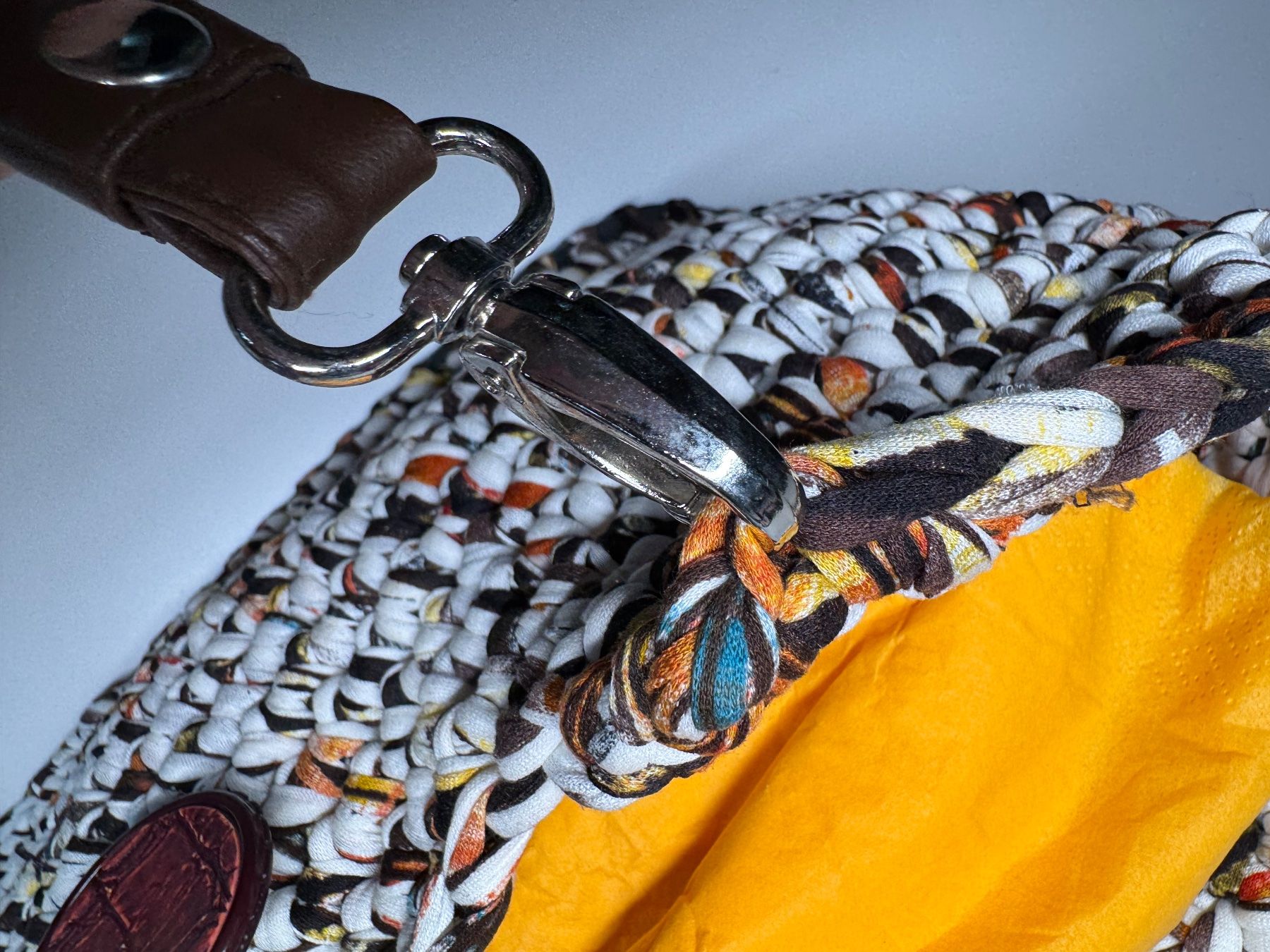 Taschen für Damen: Schöne Tasche – Gebraucht aus Grosswangen von shoes.bags.and.co 6