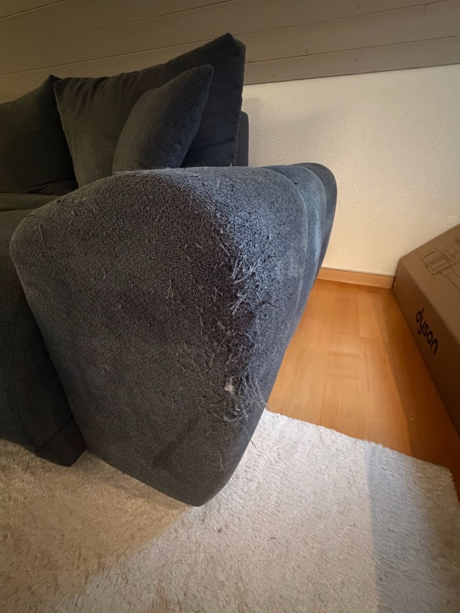 Divani: Gepflegtes Sofa Grau / eine Seite leicht beschädigt  – Usato da Meilen venduto da ine_s9tf 1