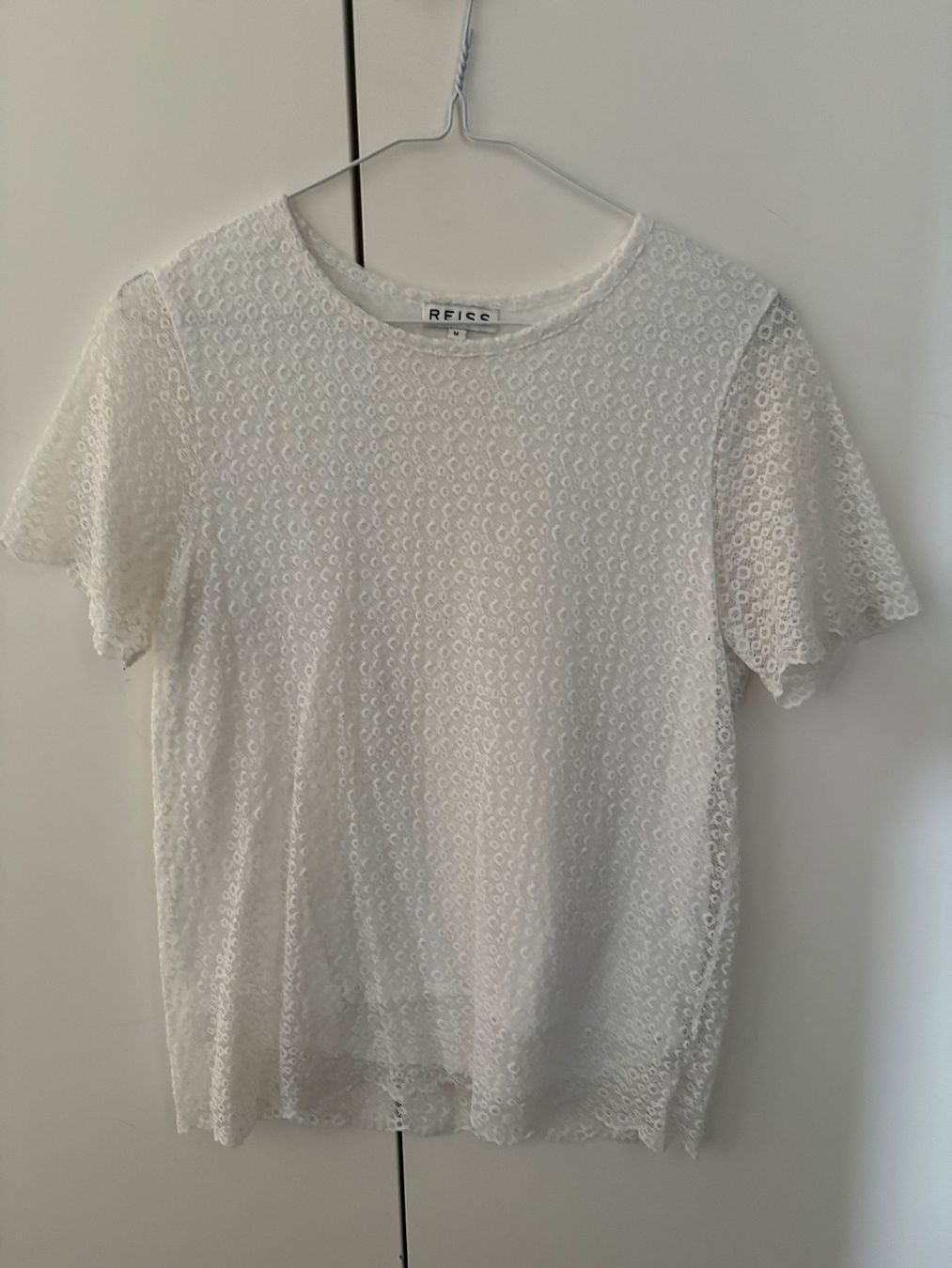 Tops: Top REISS blanc dentelle taille M – Gebraucht aus Pully von mel_dqk9