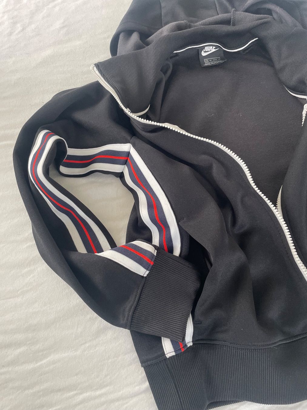 Nike Giacche: Trainerjacke von NIKE – Usato da Allschwil venduto da Naike06 4