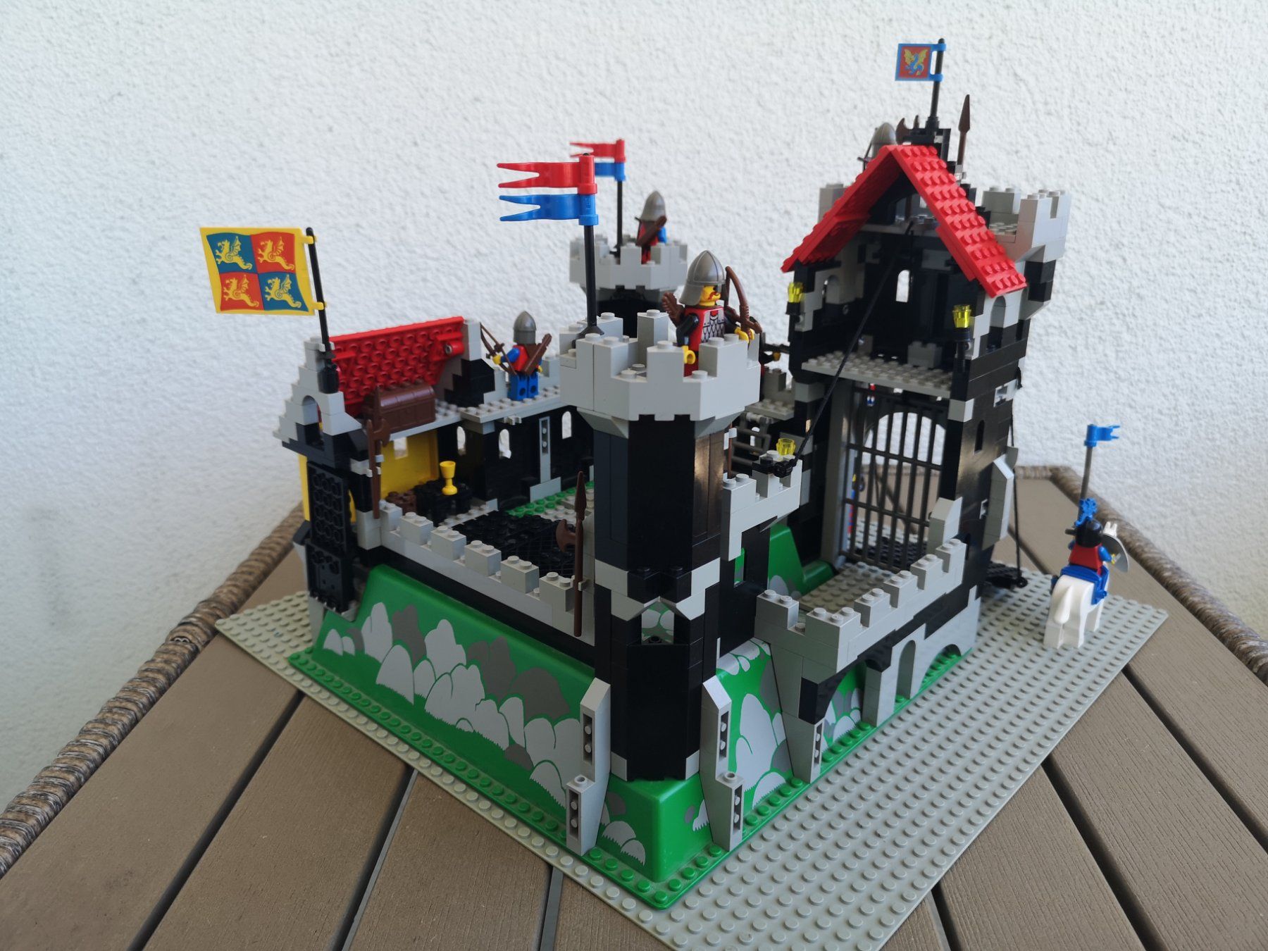 Lego Giocattoli: LEGO 6086 Black Knight's Castle – Usato da Goldau venduto da MacPad 4