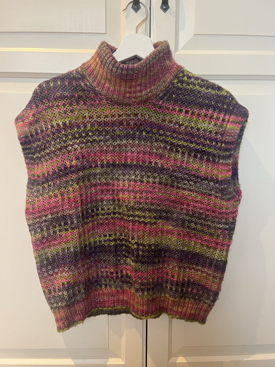 Top: farbige Strickweste von JJXX – Nuovo (secondo la descrizione) da Eschenbach LU venduto da fva_w6dz