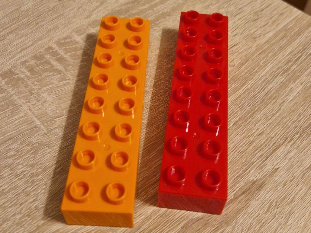 Kit di costruzioni: 10 mit Duplo kompatible 8er Blöcke. Rot und Orange – Usato da Effretikon venduto da saliaulo