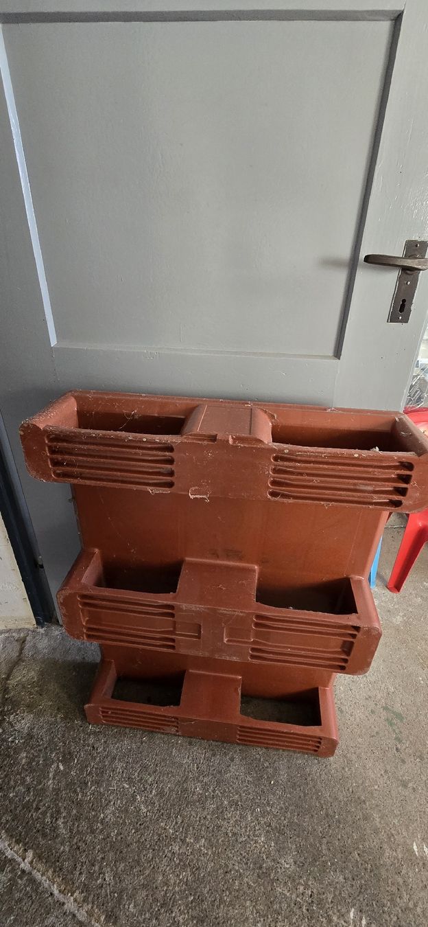 Palettes: Plastik Paletten – D'occasion à Waltenschwil par riggeli61 2