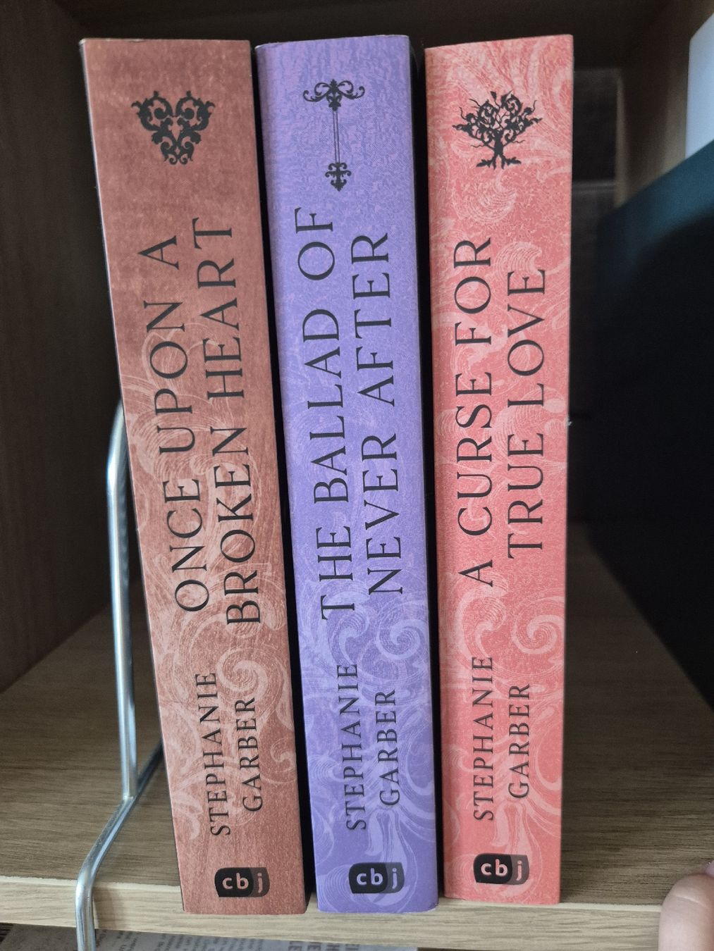 Libri: Once Upon a broken Heart – Usato da Oberengstringen venduto da Jully1896