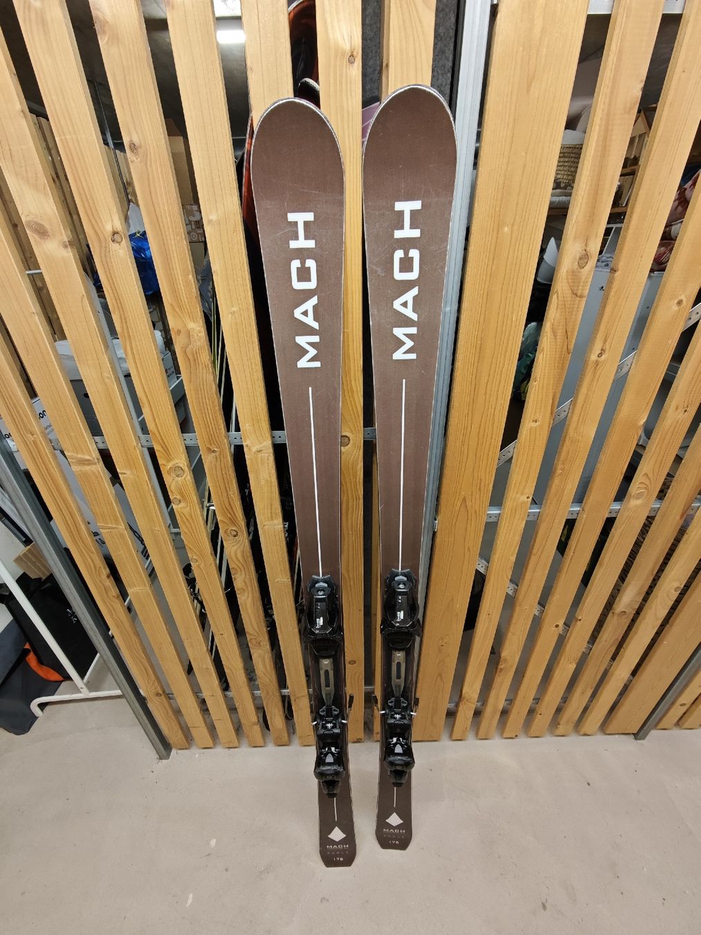 Sci: Ski MACH EAGLE 176 mit Tyrolia Bindung gebraucht – Usato da Uster venduto da tokyo__