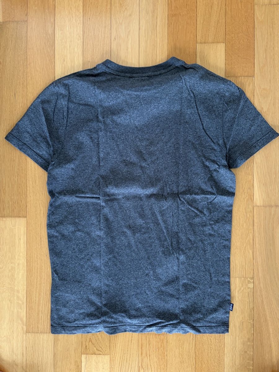 Superdry T-shirt: T-Shirt von Superdry – Nuovo (secondo la descrizione) da Horgen venduto da max.123. 2