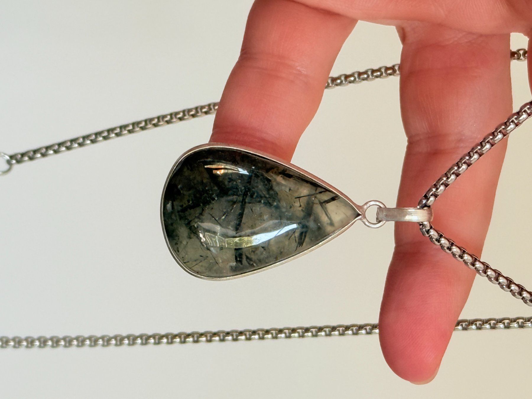 Colliers: Collier avec Labradorite – Neuf avec emballage d'origine à Genève par AWWA 9