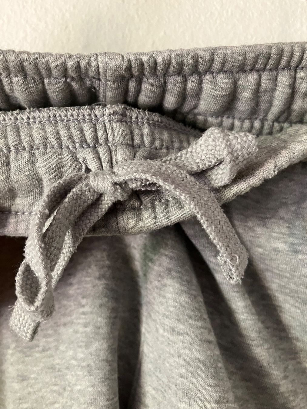 Nike Hosen: Graue Nike Jogginghose, Grösse S – Gebraucht aus Zürich von MonkeyTunes 3
