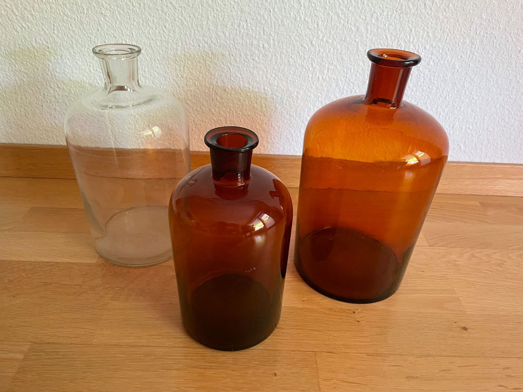 Laborzubehör: Apothekerflaschen 3 Stk. – Gebraucht aus Wabern von carciofo 1