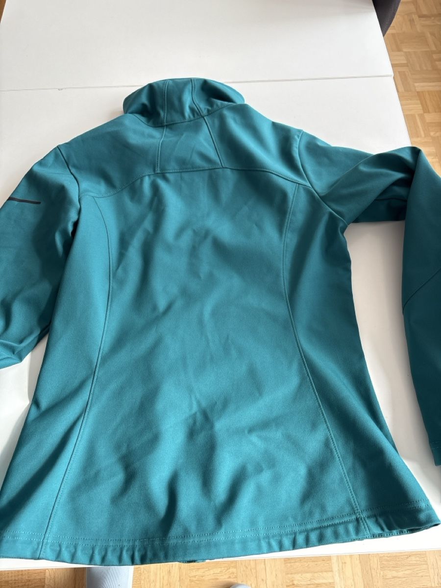 Columbia Giacche: Softshell Jacke von Columbia Gr M – Usato da St.Gallen venduto da 4nicis 3