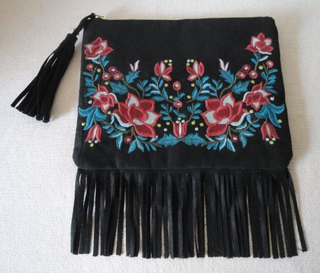 Clutch Anna Nooshin for Hunkemöller mit Fransen