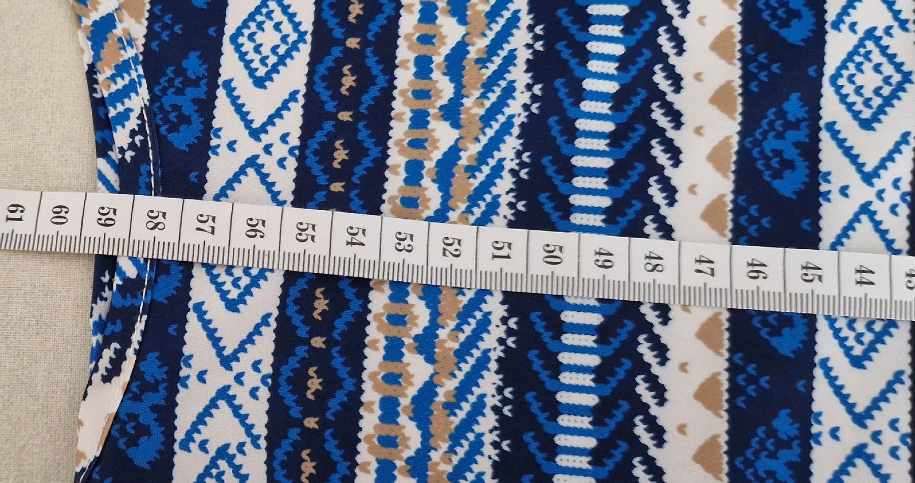 Top: Blouse Neuve – Nuovo (secondo la descrizione) da Couvet venduto da Pioune 3