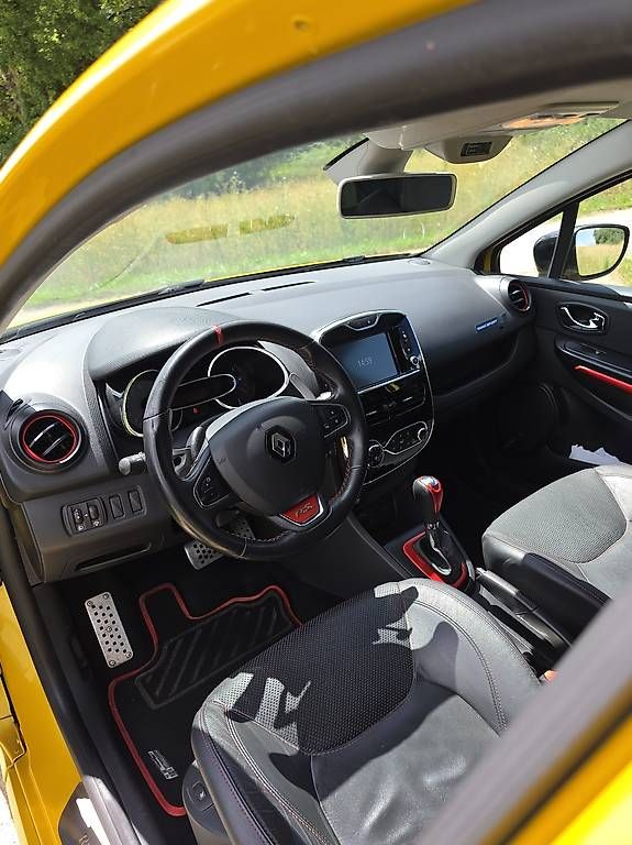 Automobili: Clio 4 rs jaune sirius  – Usato da Chamblon venduto da montakina 4