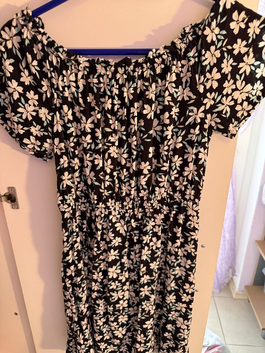 Vestiti: Süsses Blumenkleid von H&M ca. Gr. M – Nuovo (secondo la descrizione) da Kreuzlingen venduto da sop_kxw5 2