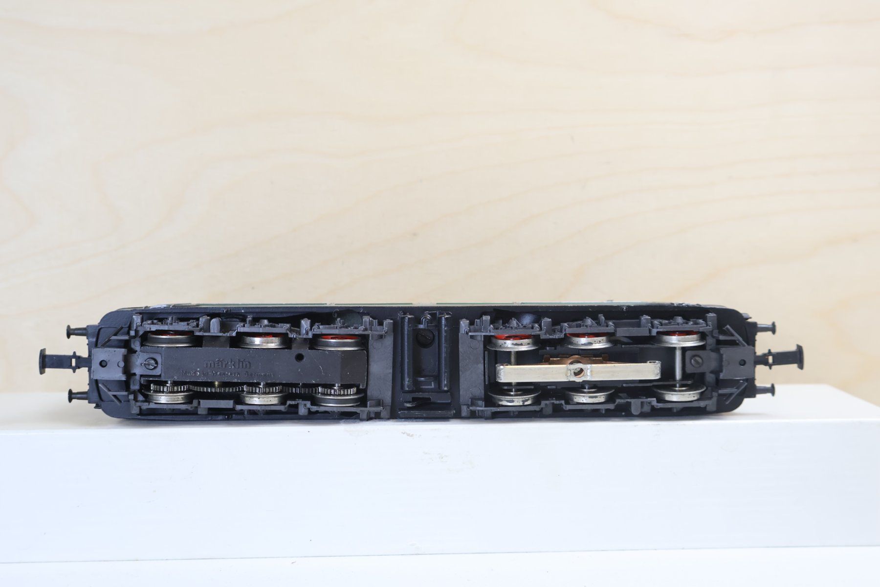 Märklin Modellini di ferrovie: Märklin BR 151 grosse E-Lok - H0 – Usato da Winterthur venduto da Monstera 6