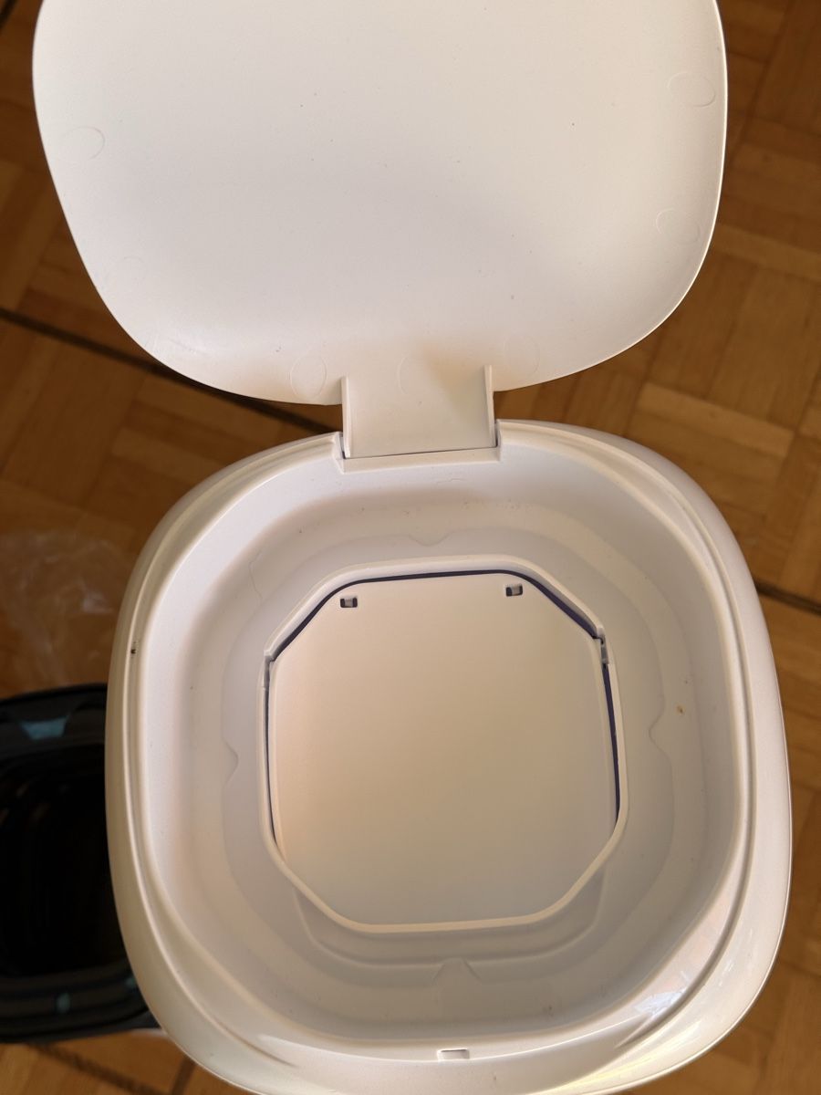 Angelcare Poubelles: Angelcare Nappy Bin  + 7 Refills – Neuf (Voir description) à Zürich par webonyx 2