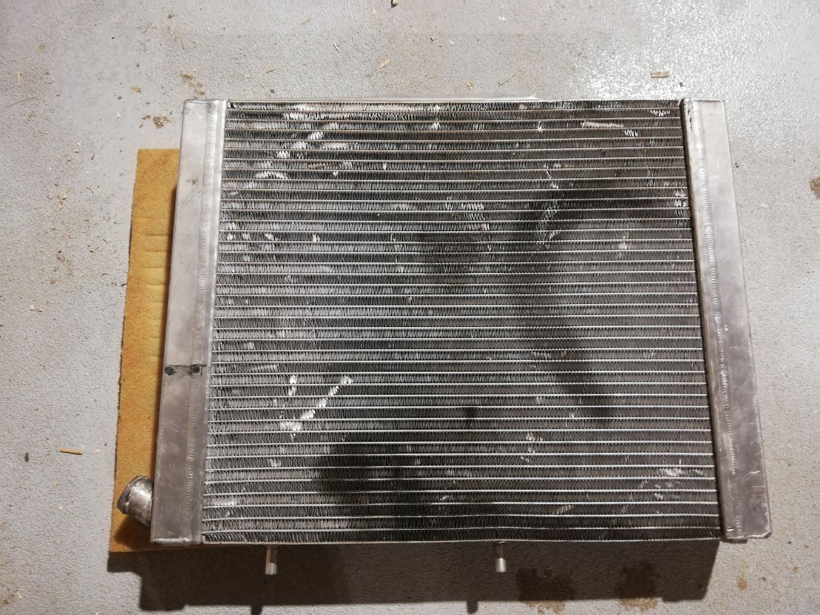 Renault Tutti pezzi di ricambio auto: Radiateur pace product Renault 5 GTturbo – Usato da Bourrignon venduto da Quicksson 2